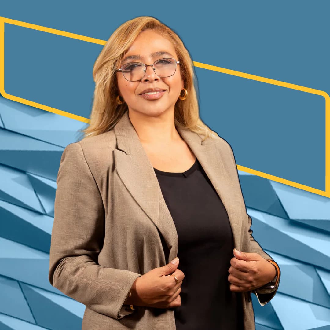 Retrato de Sandra Hernández, Asesora Inmobiliaria