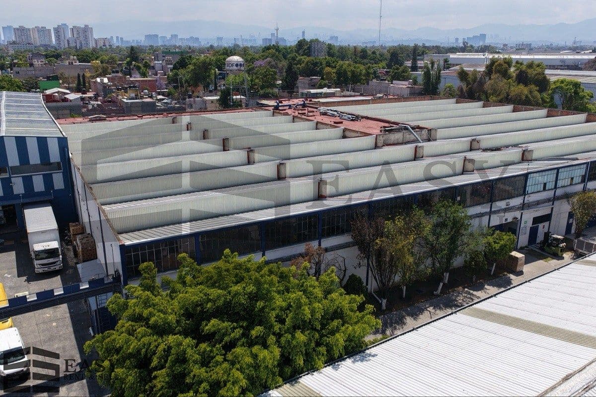 Bodega Industrial en Vallejo | 1,323 m² con Andén de Carga — fotografía 1